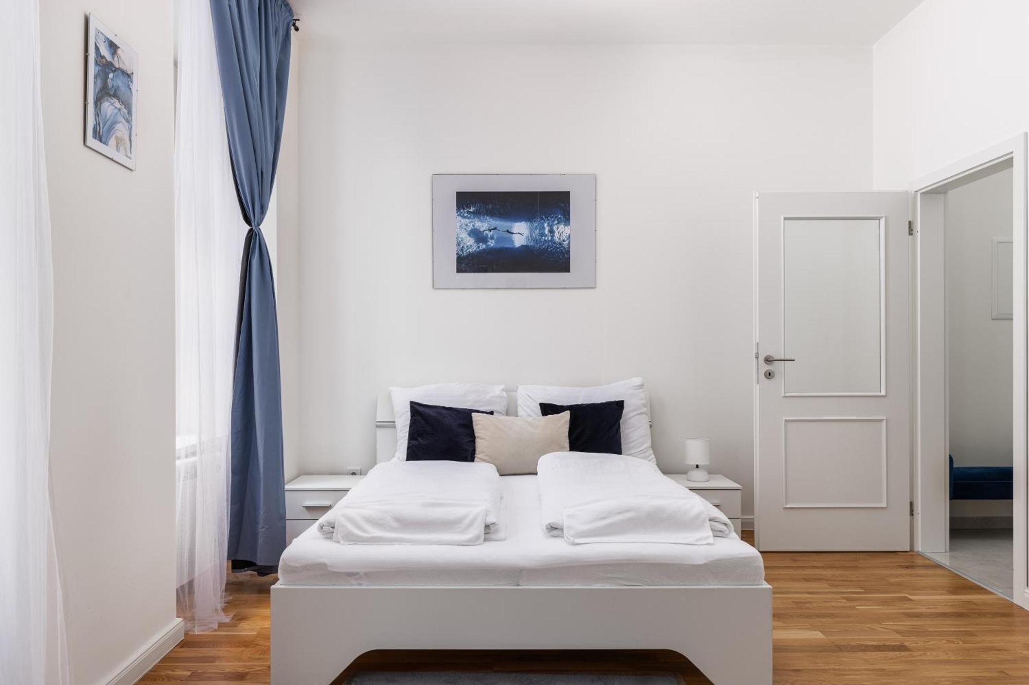 Stay2Gether Blue Vibe Studio - Metro Florenc Prag Exterior foto